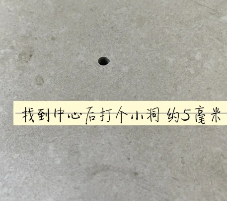 番禺瓷砖空鼓维修公司专业解答在瓷砖铺贴过程中，如果砂料搅拌不均匀，将会带来以下问题